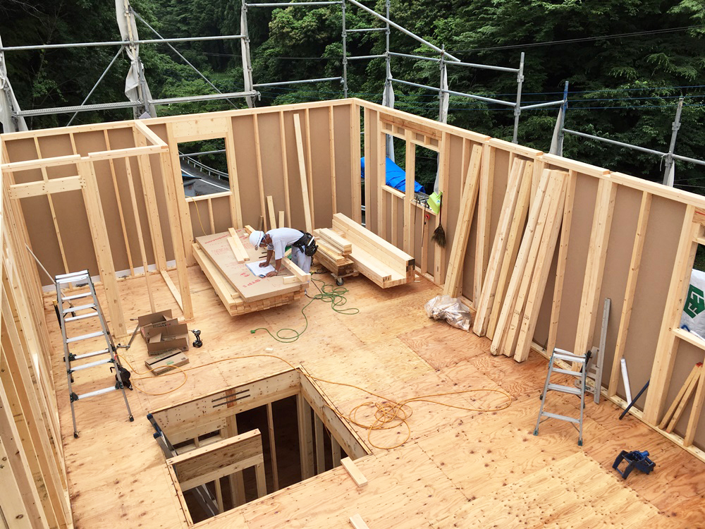 西多摩郡日の出町 H様邸-建方工事-