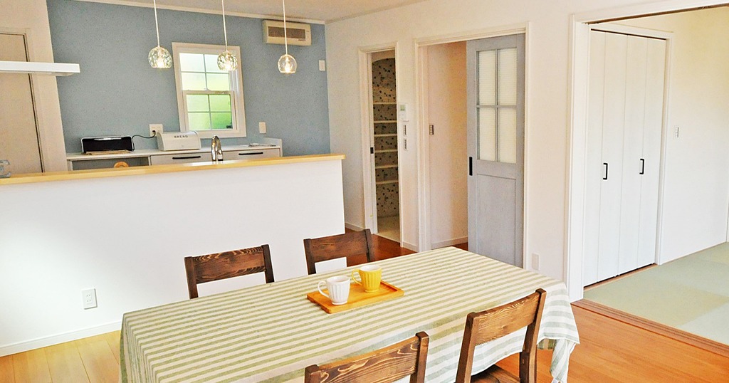 コンパクトなナチュラル住宅