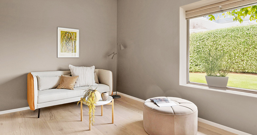 完成見学会/派手すぎないおしゃれさで 素朴な風合いのおうち